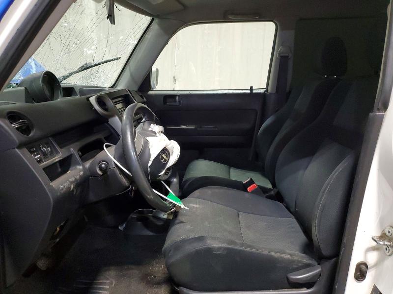 Photo 7 from auction – 2006 TOYOTA SCION XB with VIN JTLKT324264081252