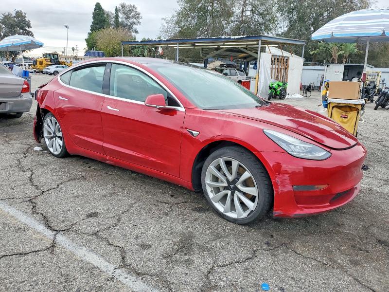 Photo 4 from auction – 2018 TESLA MODEL 3 with VIN 5YJ3E1EA8JF039055