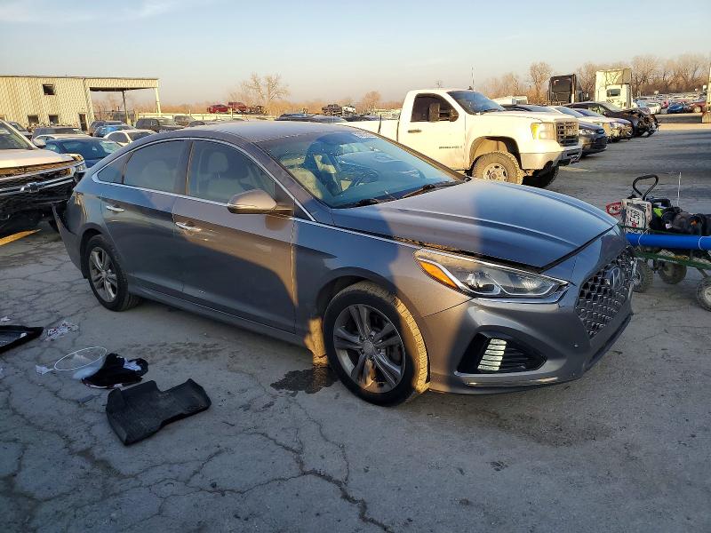 Photo 4 from auction – 2018 HYUNDAI SONATA SPO with VIN 5NPE34AF5JH726920