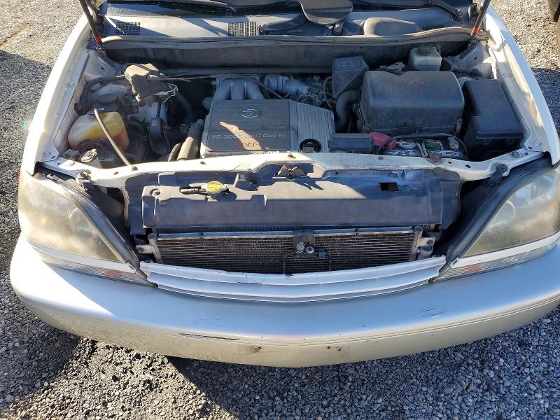 Photo 12 from auction – 2002 LEXUS RX 300 with VIN JTJHF10U820252928
