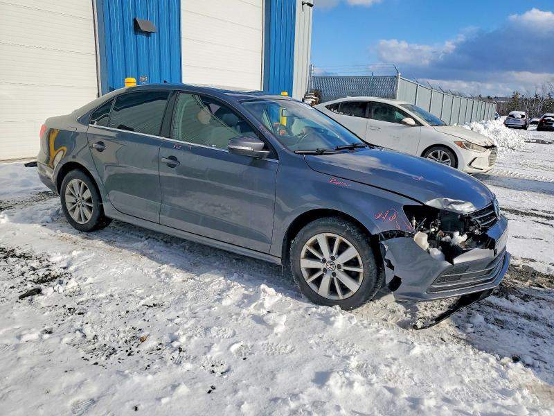 Photo 4 from auction – 2015 VOLKSWAGEN JETTA with VIN 3VW2K7AJ1FM340196