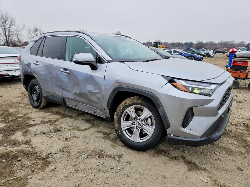 Photo 4 from auction – 2023 TOYOTA RAV4 with VIN 2T3W1RFV7PC218684