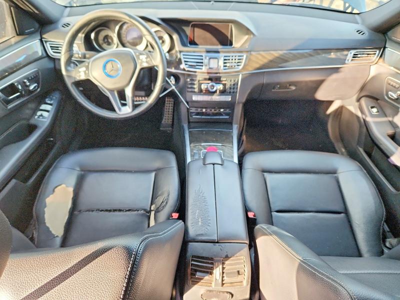 Photo 8 from auction – 2015 MERCEDES-BENZ E 350 with VIN WDDHF5KB0FB091156