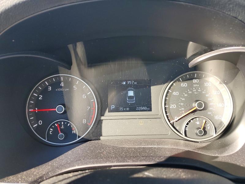Photo 9 from auction – 2019 KIA OPTIMA with VIN 5XXGU4L10KG368470