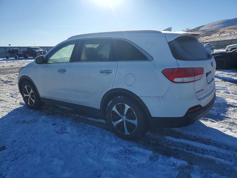 Photo 2 from auction – 2016 KIA SORENTO EX with VIN 5XYPHDA12GG032359