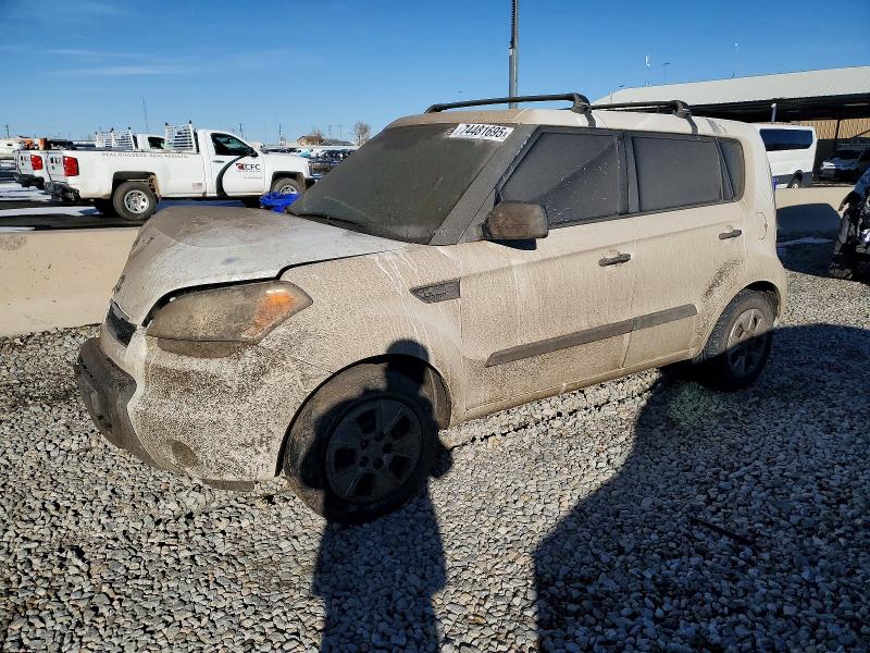 KIA SOUL 2011 مع رقم تعريف المركبة KNDJT2A17B7283750 - صورة من المزاد