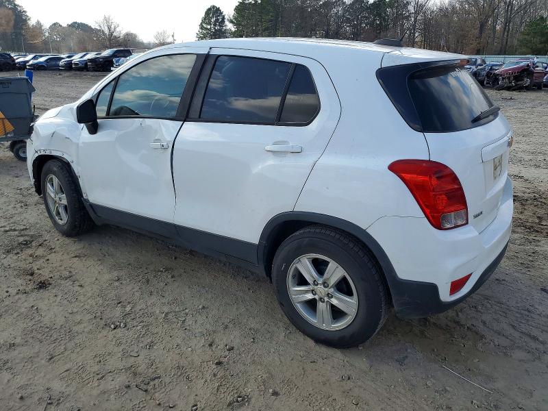 Photo 2 from auction – 2020 CHEVROLET TRAX LS with VIN KL7CJKSB7LB082674