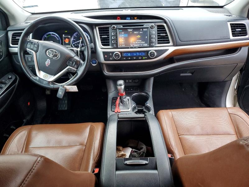 Photo 8 from auction – 2018 TOYOTA HIGHLANDER with VIN 5TDDGRFH8JS050920