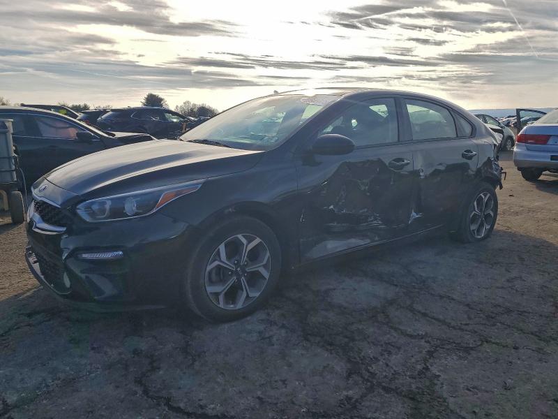 KIA FORTE FE 2019 with VIN 3KPF24AD2KE131132 - Photo from auction