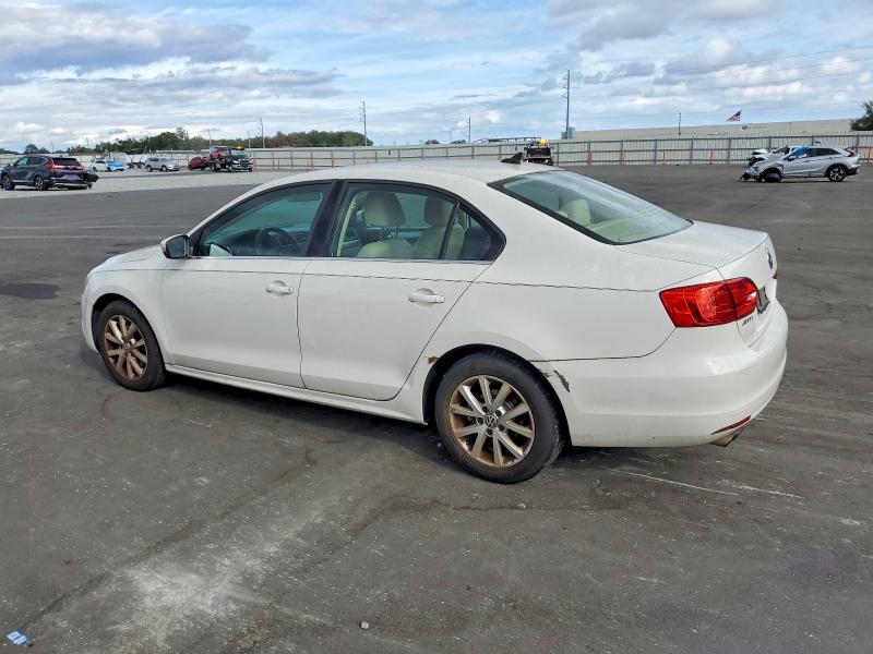 Photo 2 from auction – 2013 VOLKSWAGEN JETTA with VIN 3VWDP7AJ4DM364516