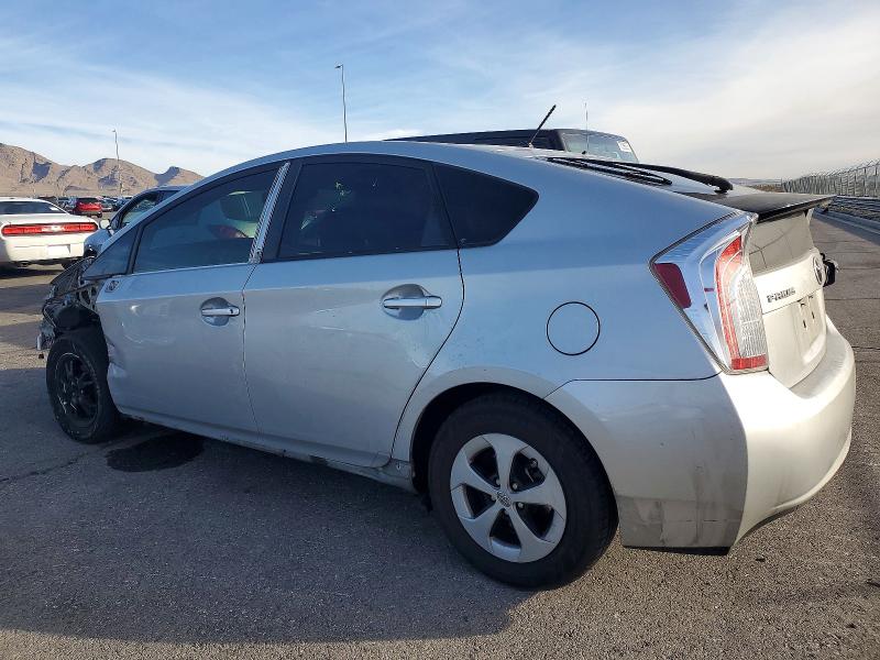 Photo 2 from auction – 2015 TOYOTA PRIUS with VIN JTDKN3DU5F0437557