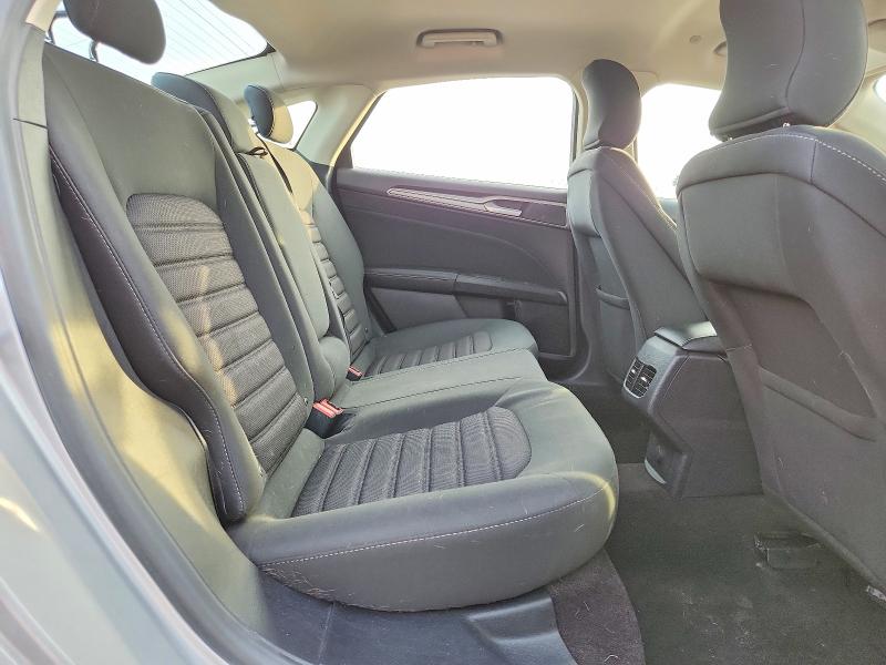 Photo 10 from auction – 2019 FORD FUSION SE with VIN 3FA6P0LU0KR110494