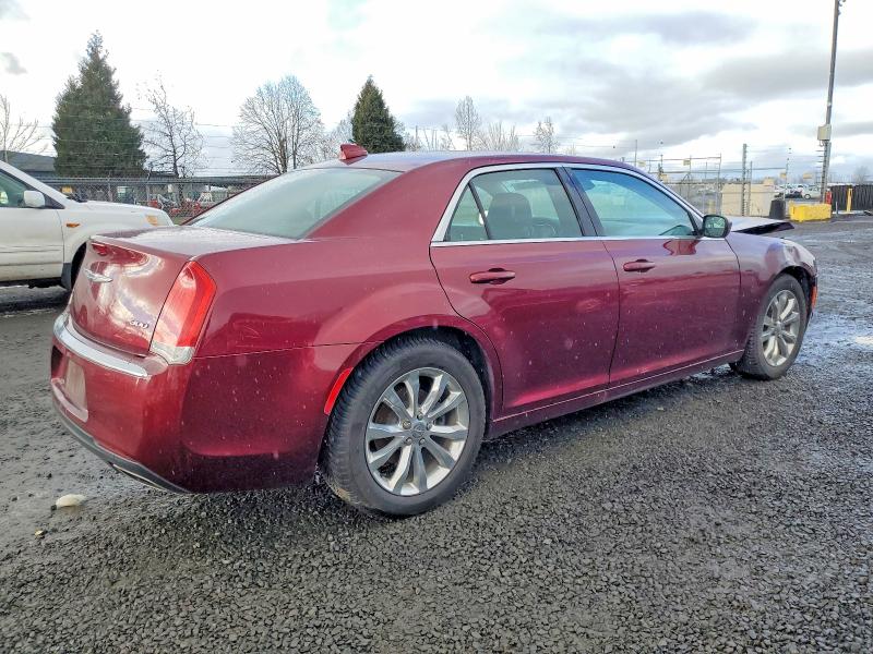 Photo 3 from auction – 2018 CHRYSLER 300 TOURIN with VIN 2C3CCARG6JH160895