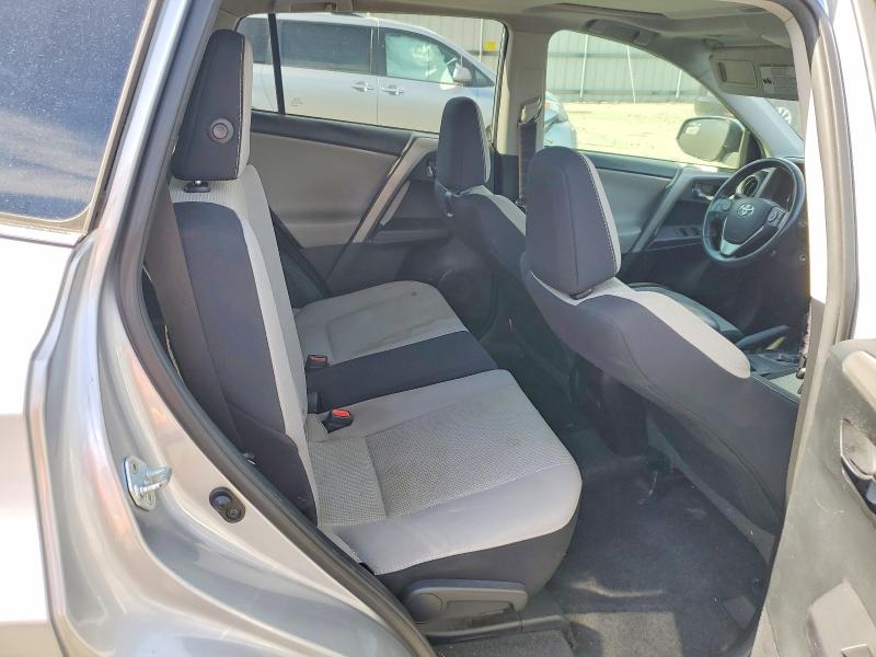 Photo 11 from auction – 2016 TOYOTA RAV4 with VIN 2T3WFREV5GW303315