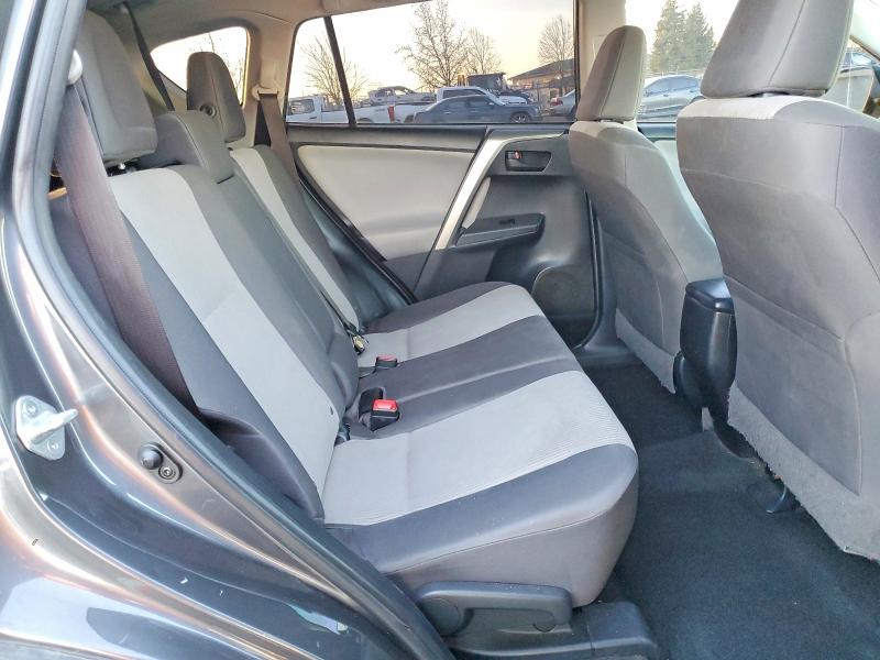 Photo 11 from auction – 2015 TOYOTA RAV4 LE with VIN JTMZFREV5FD049162