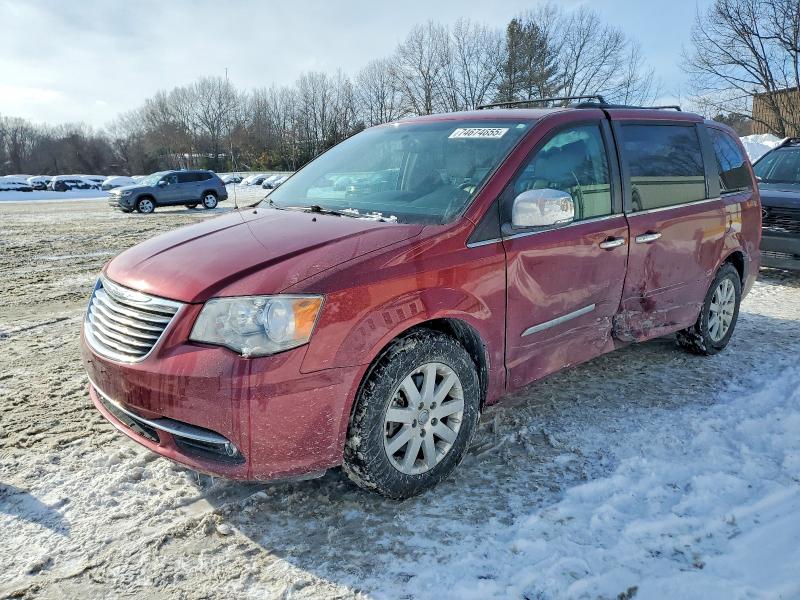CHRYSLER TOWN & COU 2012 with VIN 2C4RC1CG8CR135511 - Photo from auction