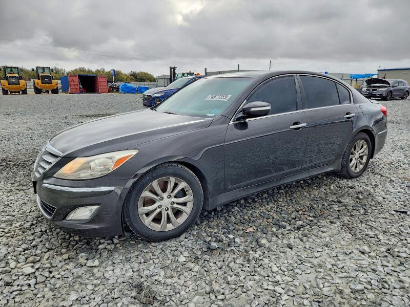 HYUNDAI GENESIS 3. 2013 مع رقم تعريف المركبة KMHGC4DD0DU254635 - صورة من المزاد