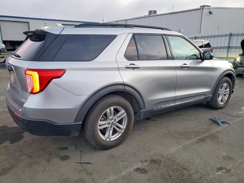 Photo 3 from auction – 2020 FORD EXPLORER X with VIN 1FMSK7DH1LGC02977
