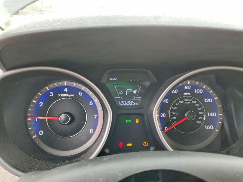 Photo 9 from auction – 2014 HYUNDAI ELANTRA with VIN KMHDH4AE7EU113256