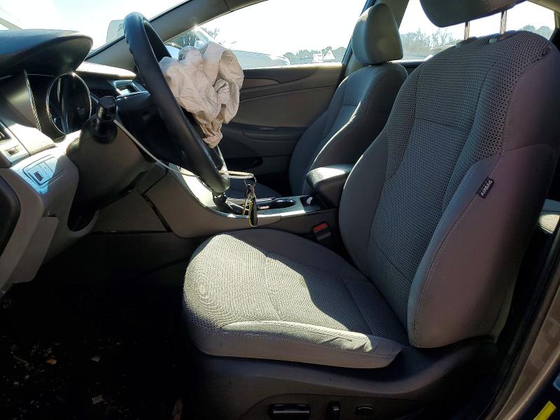 Photo 7 from auction – 2011 HYUNDAI SONATA with VIN 5NPEB4ACXBH208294