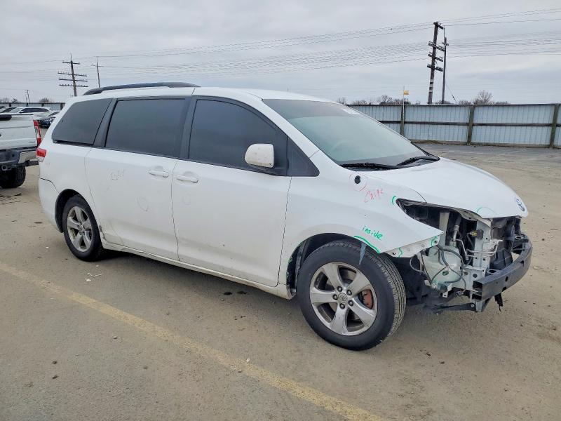 Photo 4 from auction – 2011 TOYOTA SIENNA LE with VIN 5TDKK3DC3BS045782