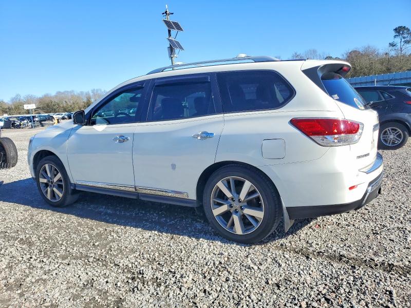 Photo 2 from auction – 2016 NISSAN PATHFINDER with VIN 5N1AR2MN0GC622713