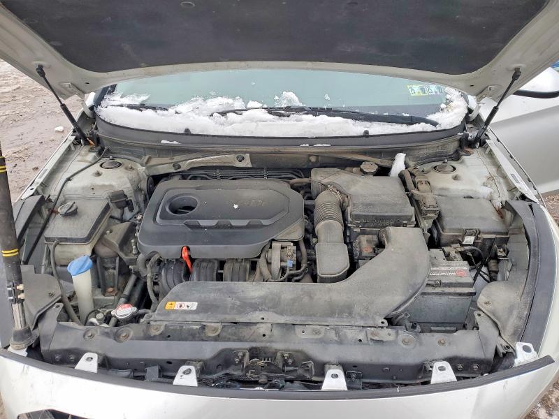 Photo 11 from auction – 2016 HYUNDAI SONATA SE with VIN 5NPE24AF4GH381780