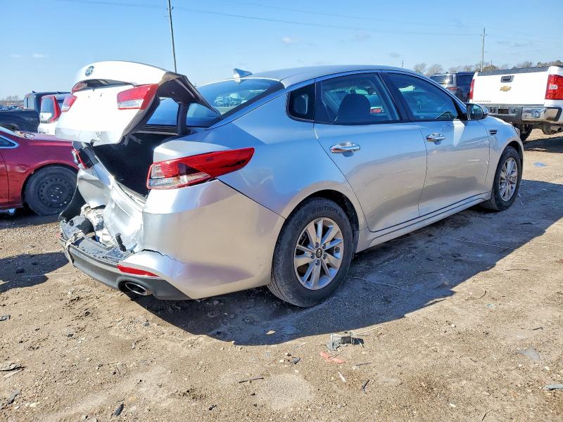 Photo 3 from auction – 2017 KIA OPTIMA with VIN 5XXGT4L30HG169285