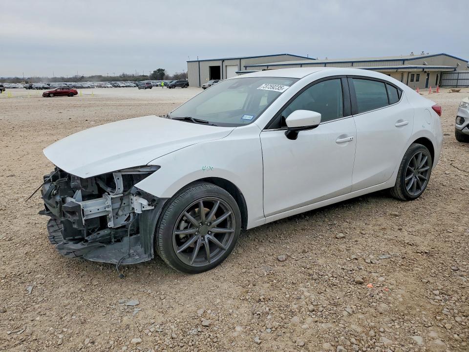 MAZDA 3 TOURING 2018 with VIN 3MZBN1V35JM273269 - Photo from auction