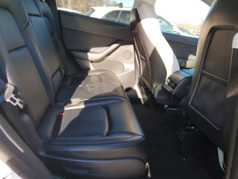 Photo 10 from auction – 2021 TESLA MODEL Y with VIN 5YJYGAEE1MF111463