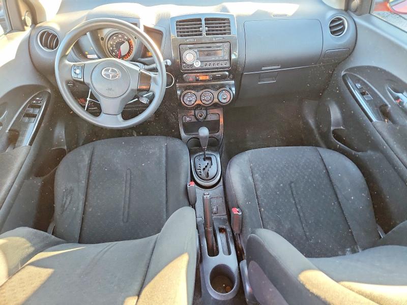 Photo 8 from auction – 2010 TOYOTA SCION XD with VIN JTKKU4B41AJ050995