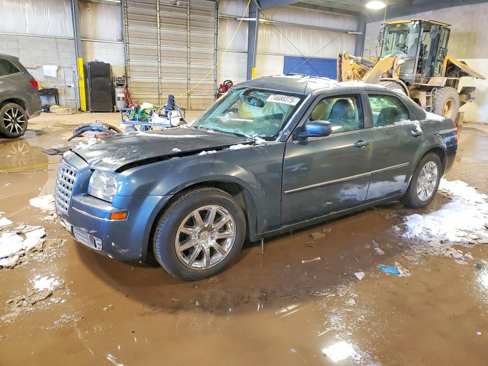 CHRYSLER 300 2008 with VIN 2C3LA53G08H238233 - Photo from auction