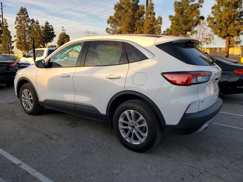 Photo 2 from auction – 2022 FORD ESCAPE SE with VIN 1FMCU9G61NUB81086