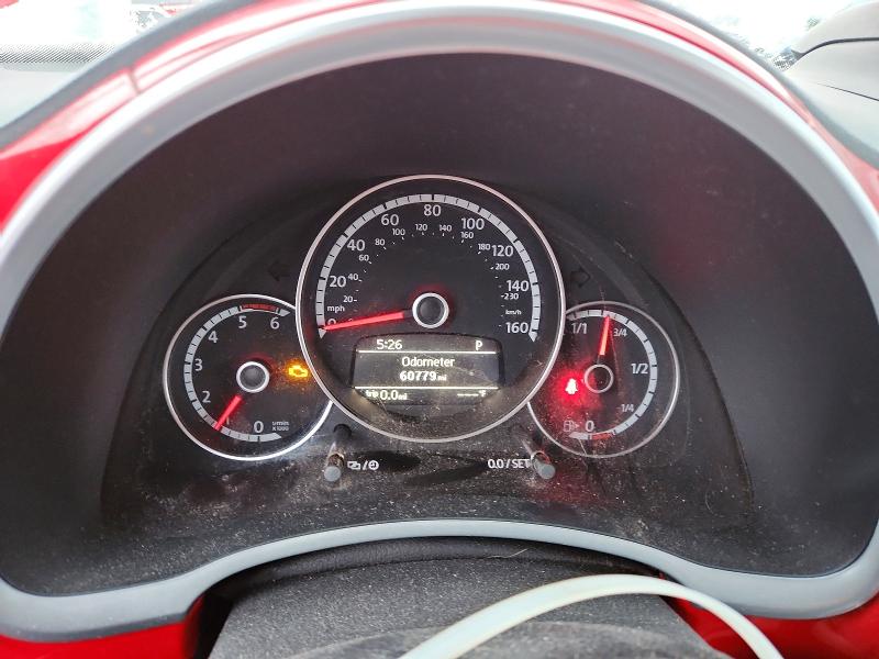Photo 9 from auction – 2013 VOLKSWAGEN BEETLE with VIN 3VW5L7AT7DM819683