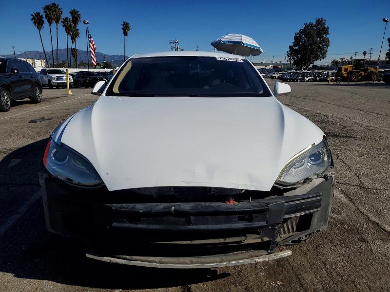 Photo 5 from auction – 2013 TESLA MODEL S with VIN 5YJSA1CG1DFP03716