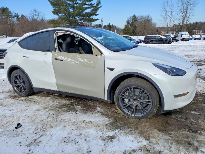Photo 4 from auction – 2024 TESLA MODEL Y with VIN 7SAYGDED6RA318642