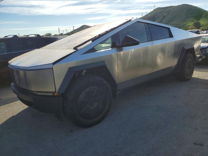 TESLA CYBERTRUCK 2024 with VIN 7G2CEHED7RA033076 - Photo from auction