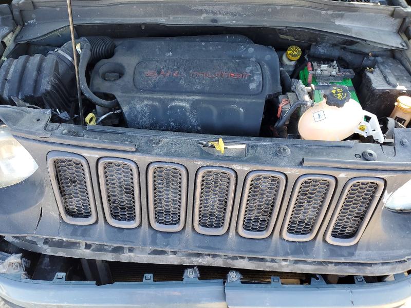Photo 11 from auction – 2016 JEEP RENEGADE with VIN ZACCJBCT0GPC60740