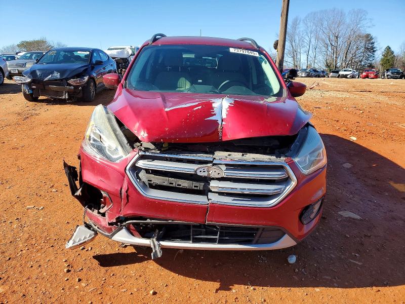 Foto 5 de la subasta – 2017 FORD ESCAPE con VIN 1FMCU0GD3HUE51529