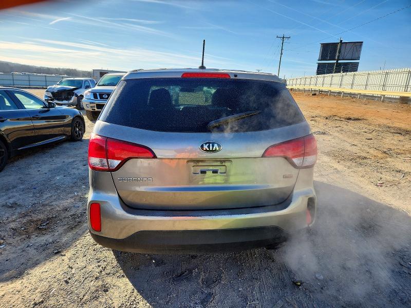 Photo 6 from auction – 2015 KIA SORENTO LX with VIN 5XYKT3A6XFG631409