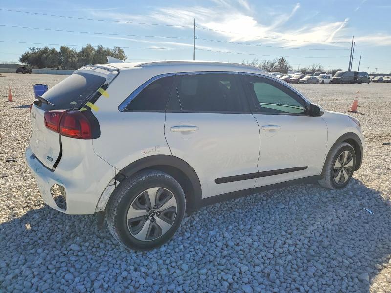 Photo 3 from auction – 2022 KIA NIRO with VIN KNDCB3LC8N5536946