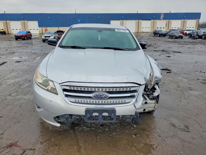 Photo 5 from auction – 2010 FORD TAURUS SE with VIN 1FAHP2DW8AG111791
