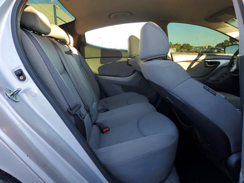 Photo 10 from auction – 2012 HYUNDAI ELANTRA with VIN KMHDH4AE0CU285903