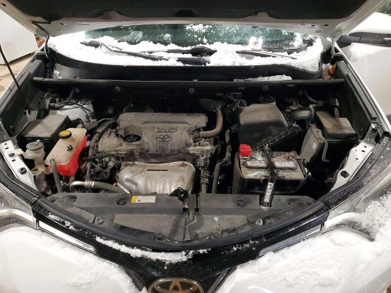 Photo 12 from auction – 2017 TOYOTA RAV4 LE with VIN 2T3BFREVXHW683946