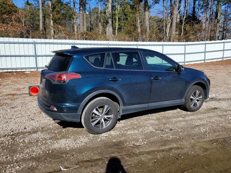 Photo 3 from auction – 2018 TOYOTA RAV4 ADVEN with VIN 2T3RFREV0JW819327