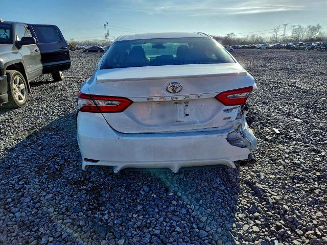 Photo 6 from auction – 2018 TOYOTA CAMRY with VIN 4T1B11HK0JU650826