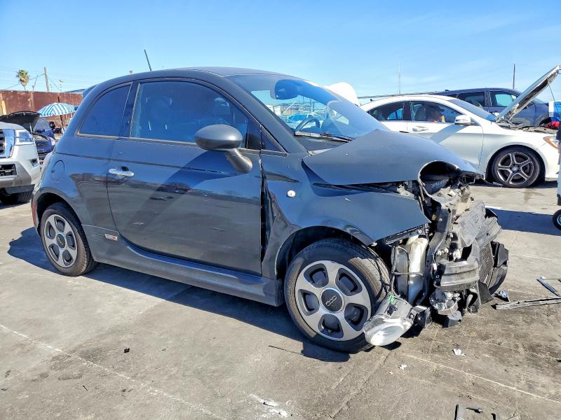 Photo 4 from auction – 2016 FIAT 500 ELECTR with VIN 3C3CFFGE3GT197778