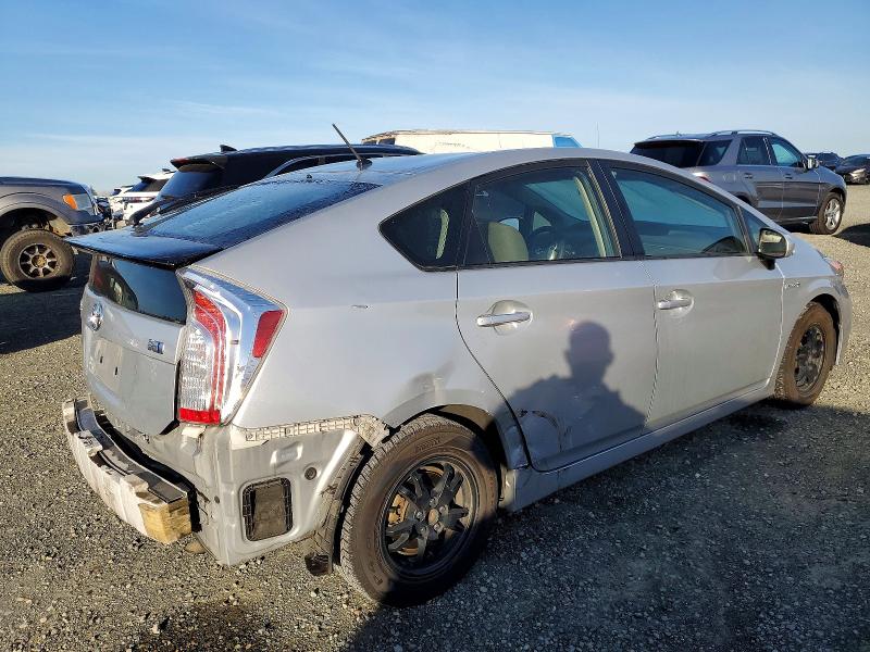 Photo 3 from auction – 2015 TOYOTA PRIUS with VIN JTDKN3DU4F0481985
