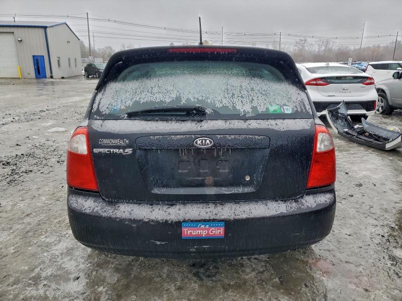 Photo 6 from auction – 2005 KIA SPECTRA5 with VIN KNAFE162055127817
