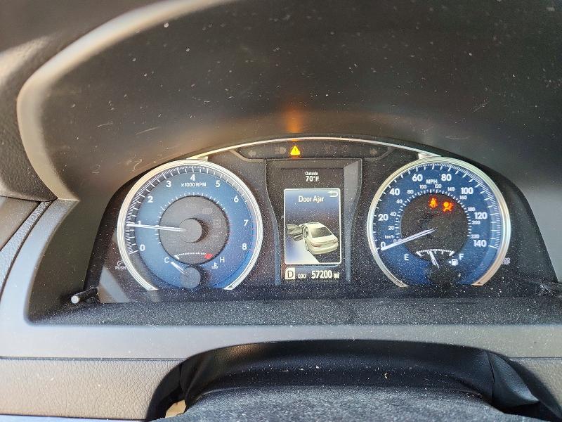 Photo 9 from auction – 2016 TOYOTA CAMRY LE with VIN 4T1BF1FK2GU564737